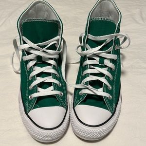 NEW green converse, never worn